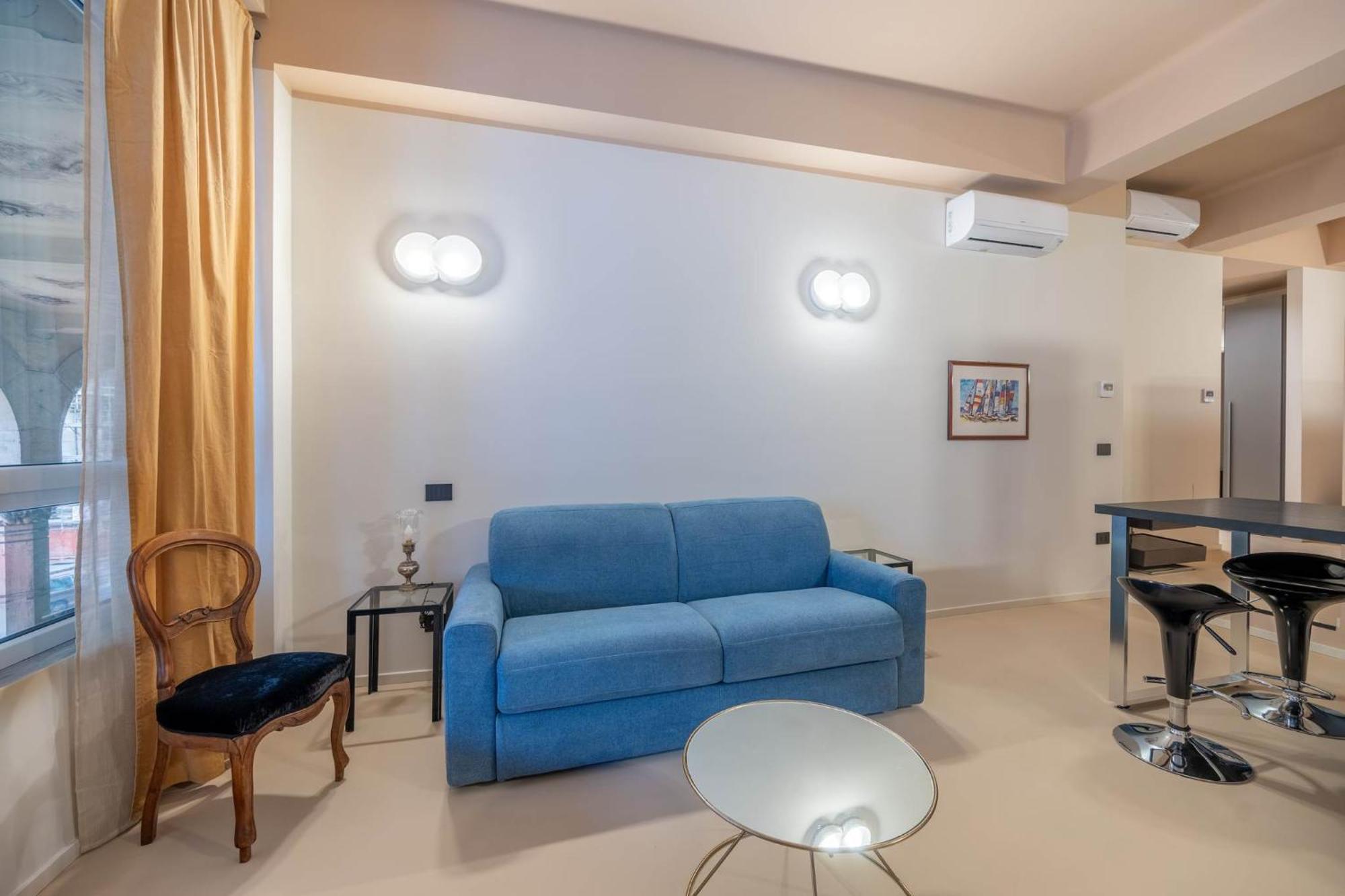 Audrey In The Centre Apartment